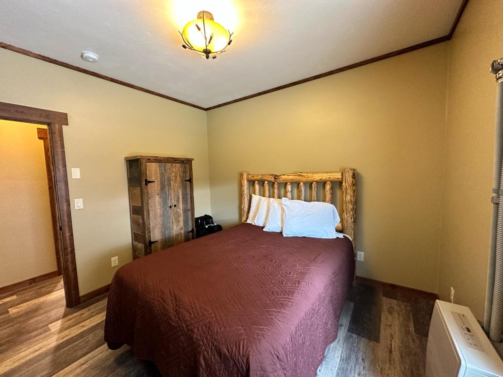 ווסט ילוסטון Yellowstone Cabins And Rv מראה חיצוני תמונה